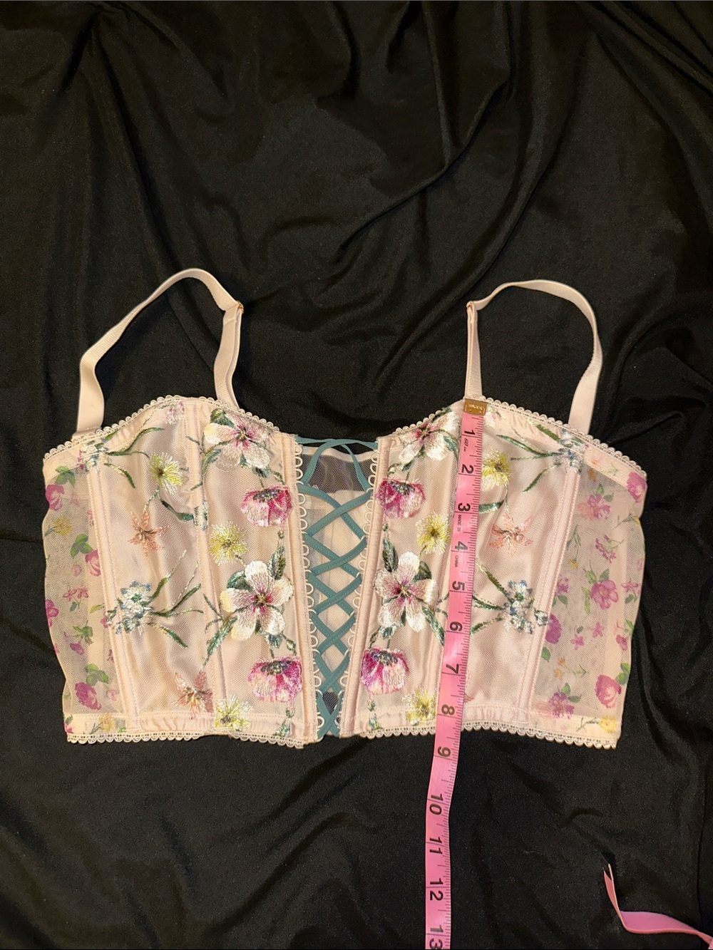 Victoria’s Secret corset - Picture 3 of 4